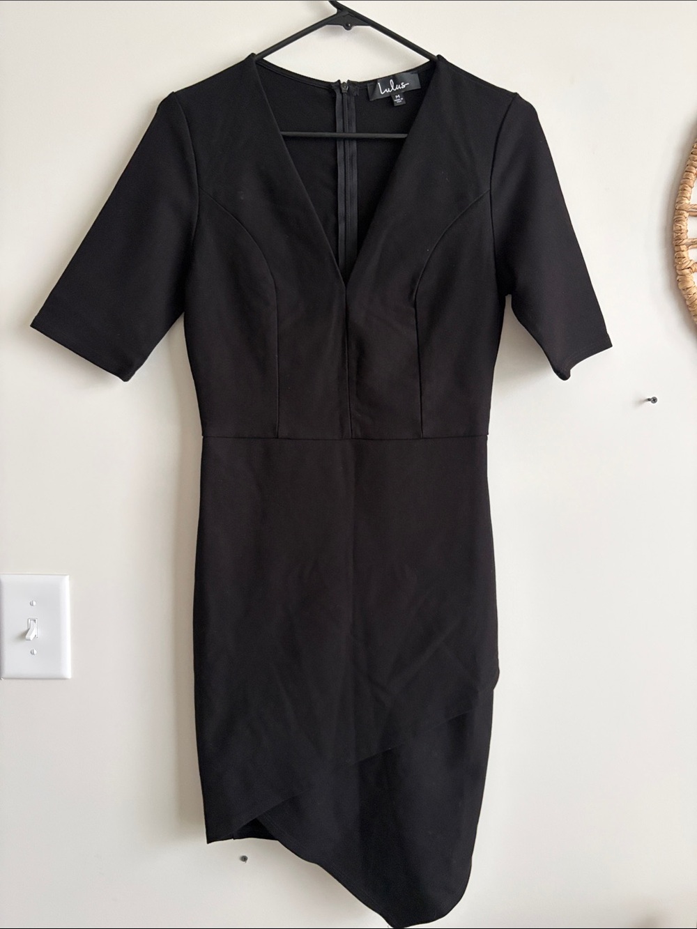 Lulu's Black V-Neck Asymmetrical Sheath Dress with Short Sleeves - size M
